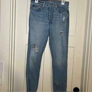 Levi's Wedgie Straight Jeans Women's 30x28 Denim High Rise Distressed Raw Hem